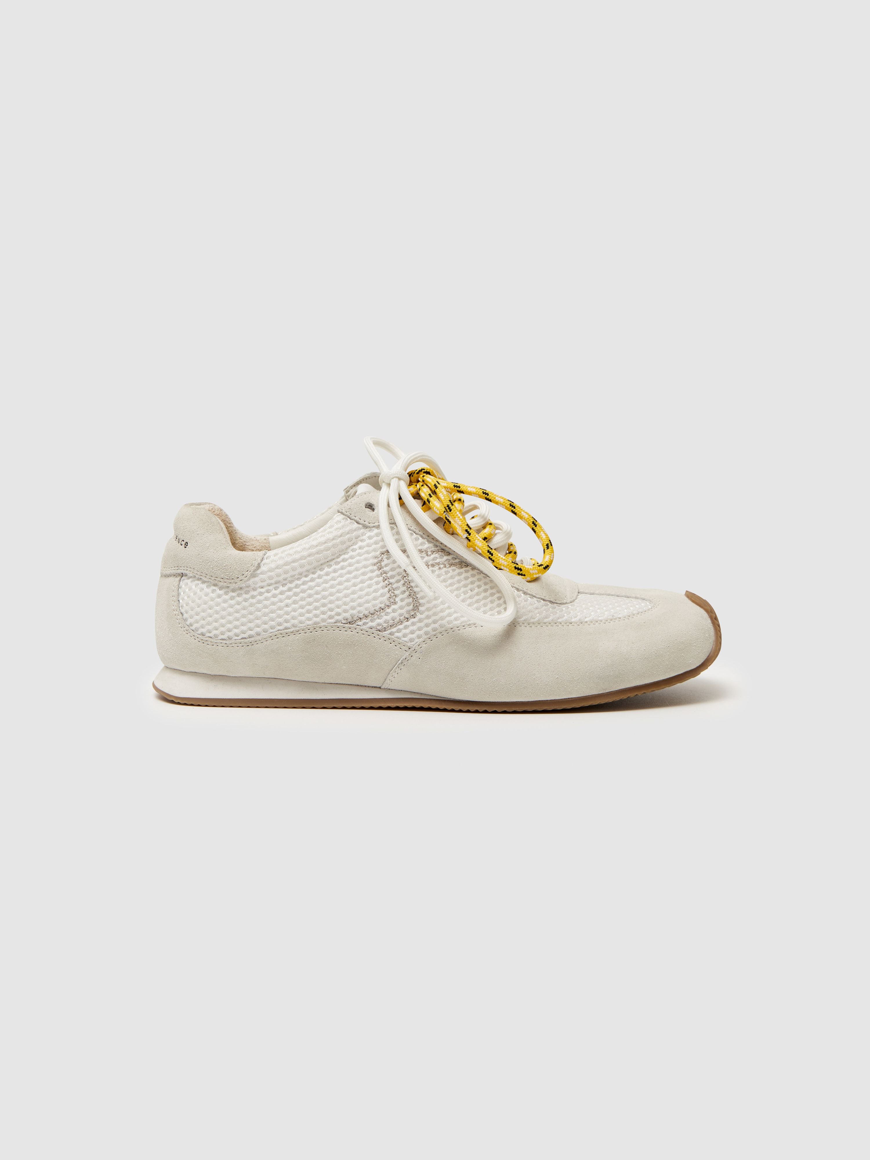 billie-trainer-1-image_back.jpg