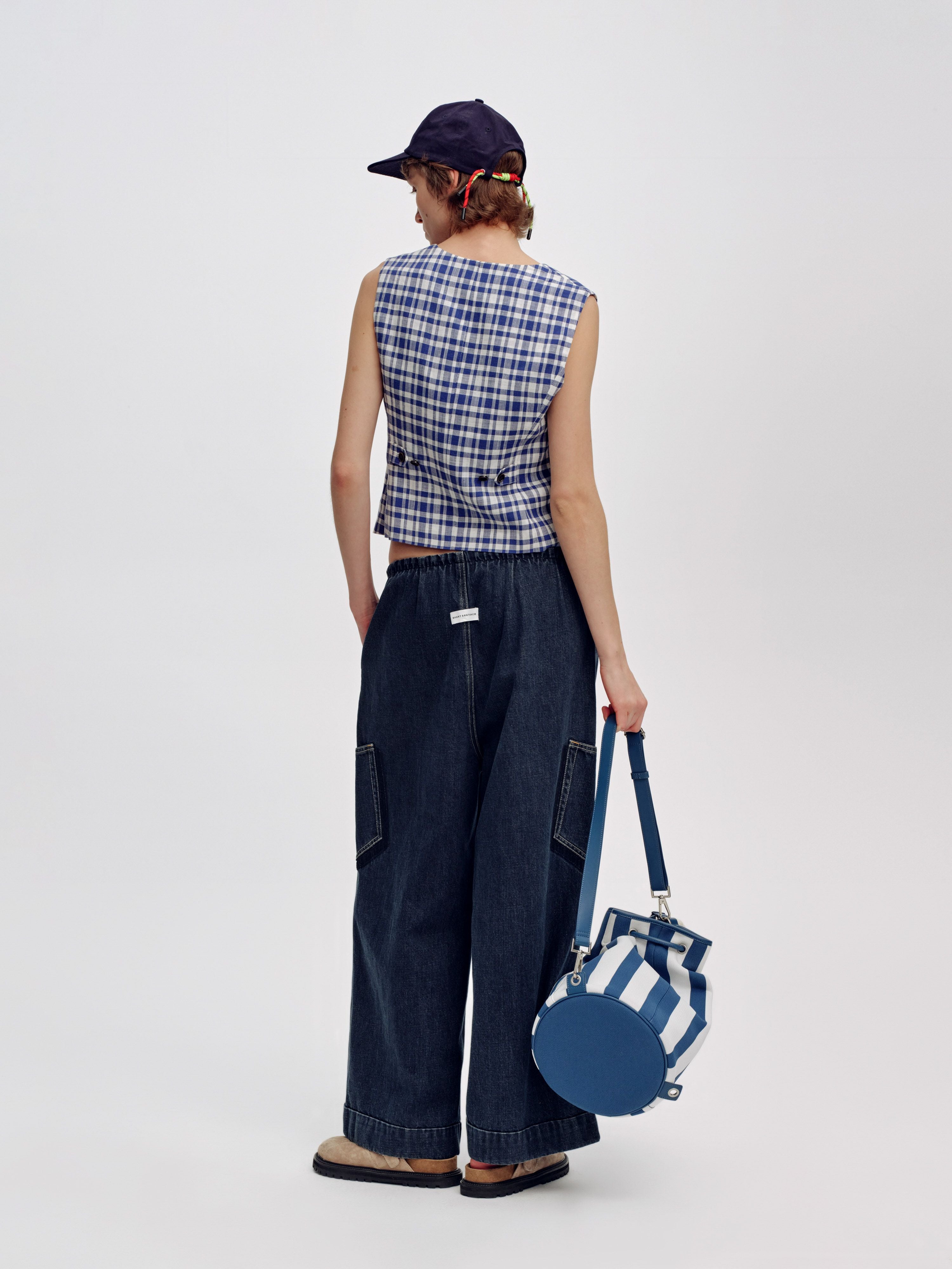 blue-white-checkered-vest-image_back.jpg