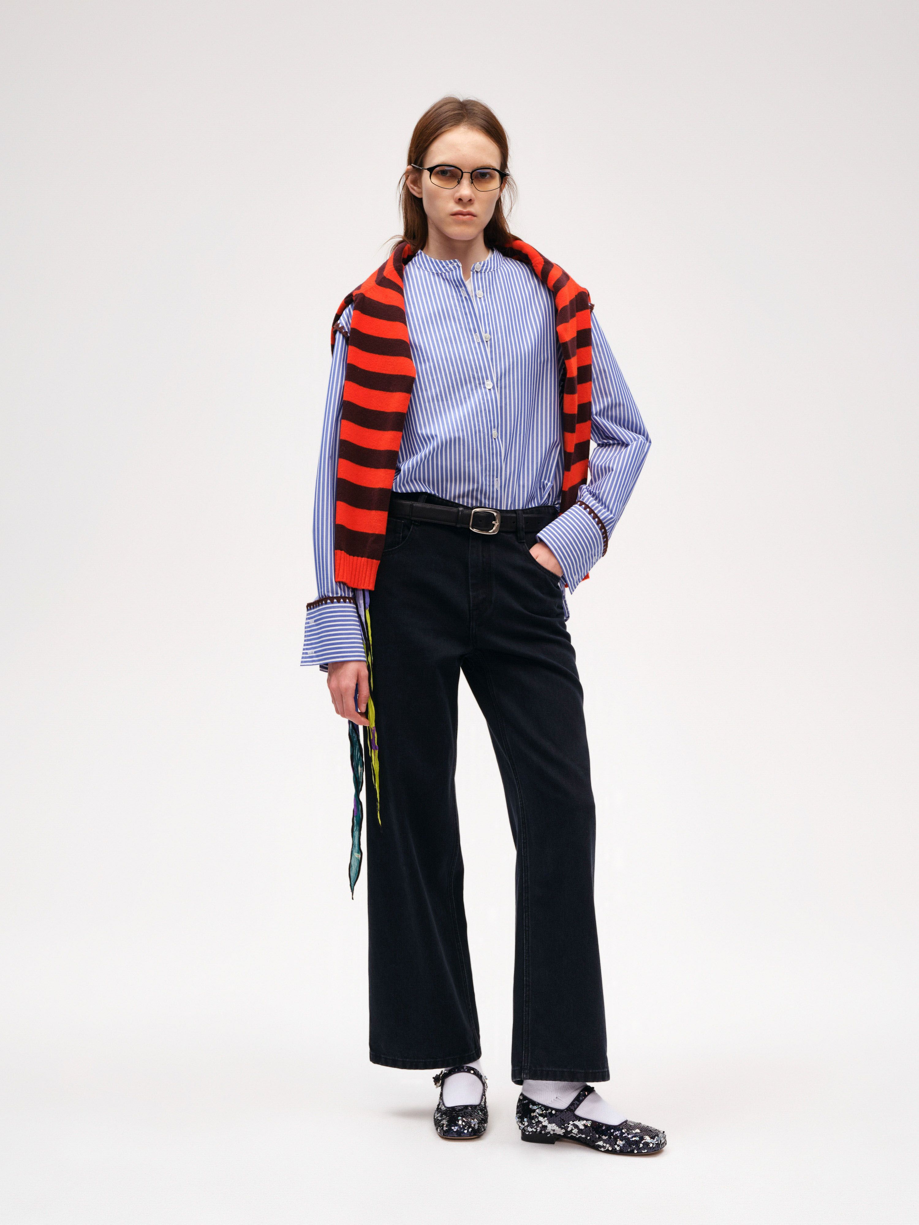 collarless-shell-embroidered-shirt-image.jpg