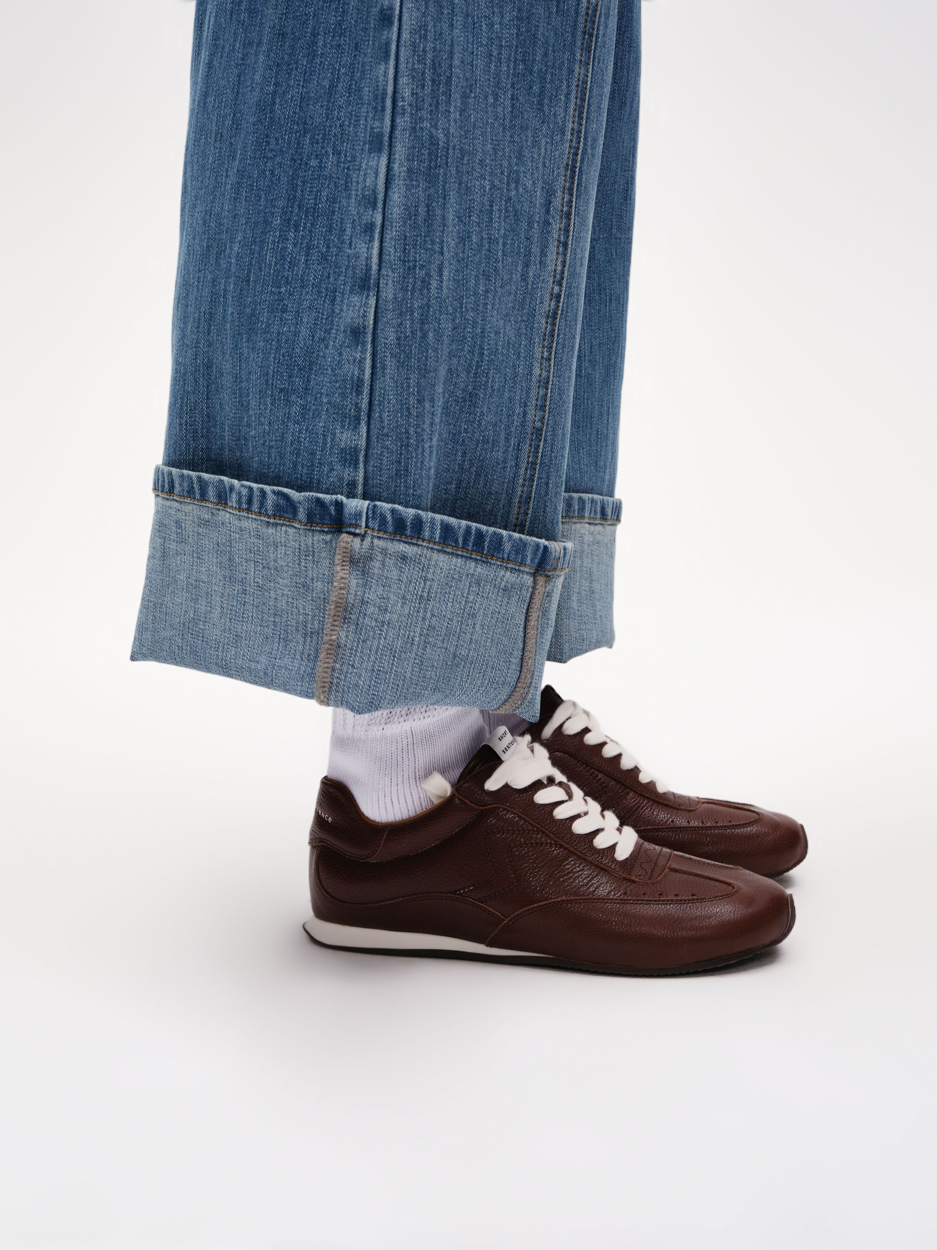 leather-billie-trainer-image.jpg