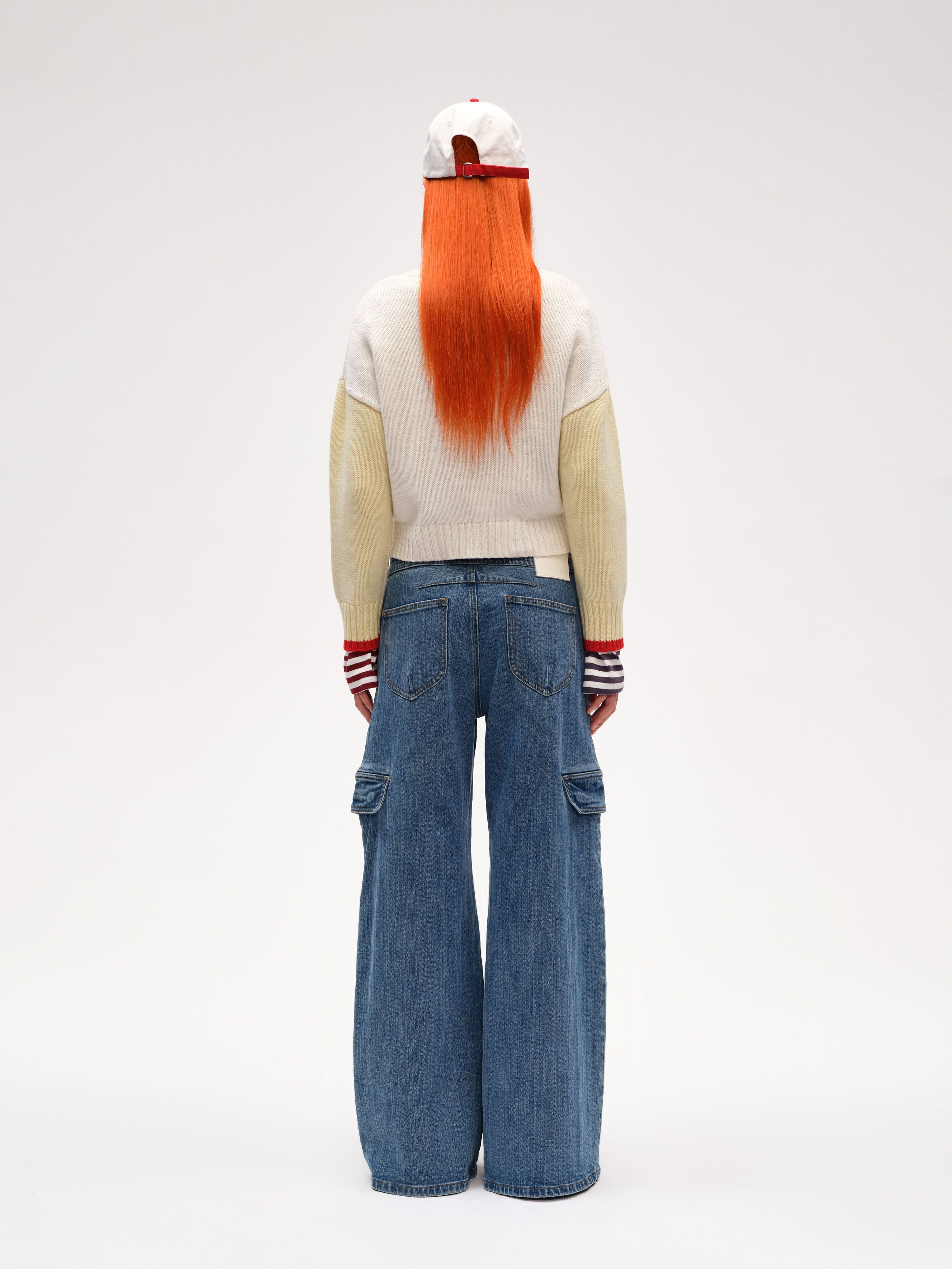 low-rise-wide-leg-work-jeans-image_back.jpg