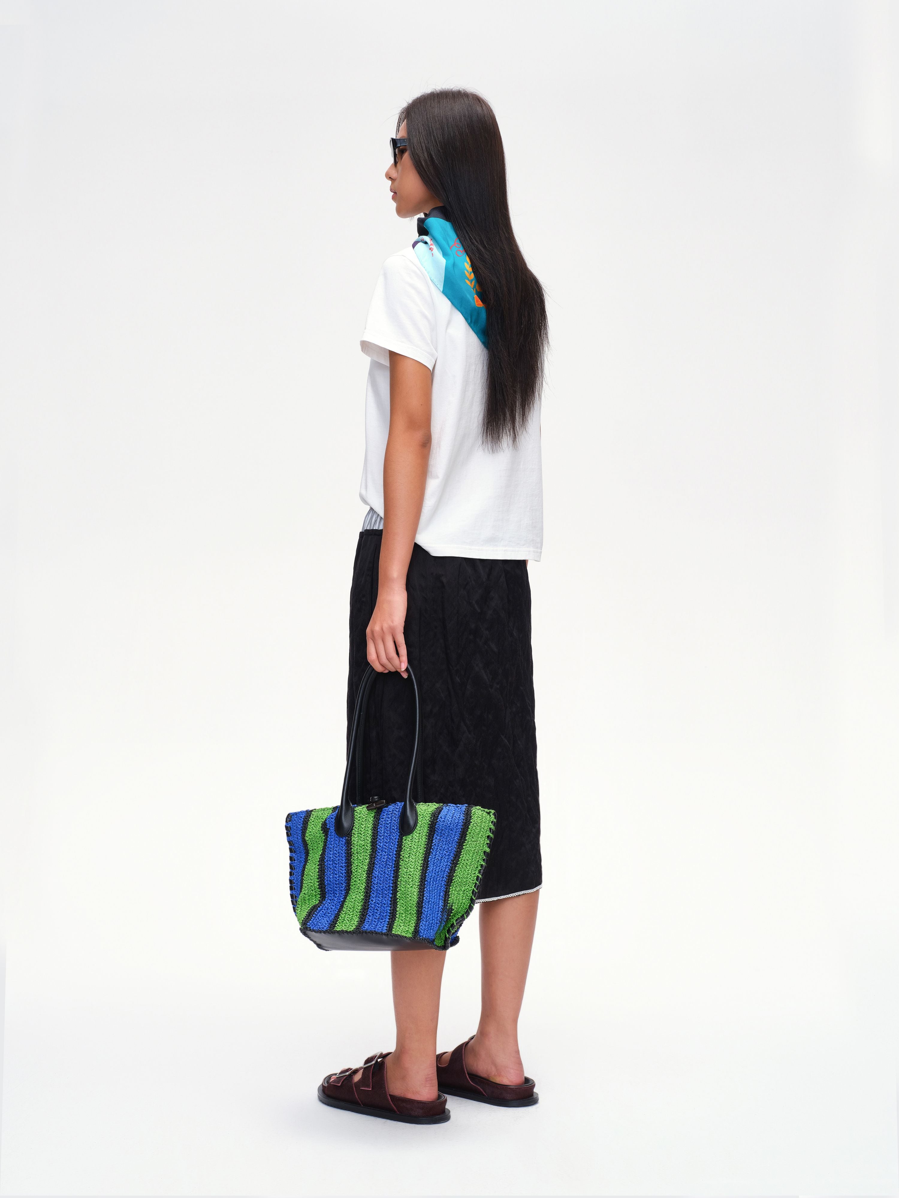 printed-scarf-collar-fitted-t-shirt-1-image_back.jpg