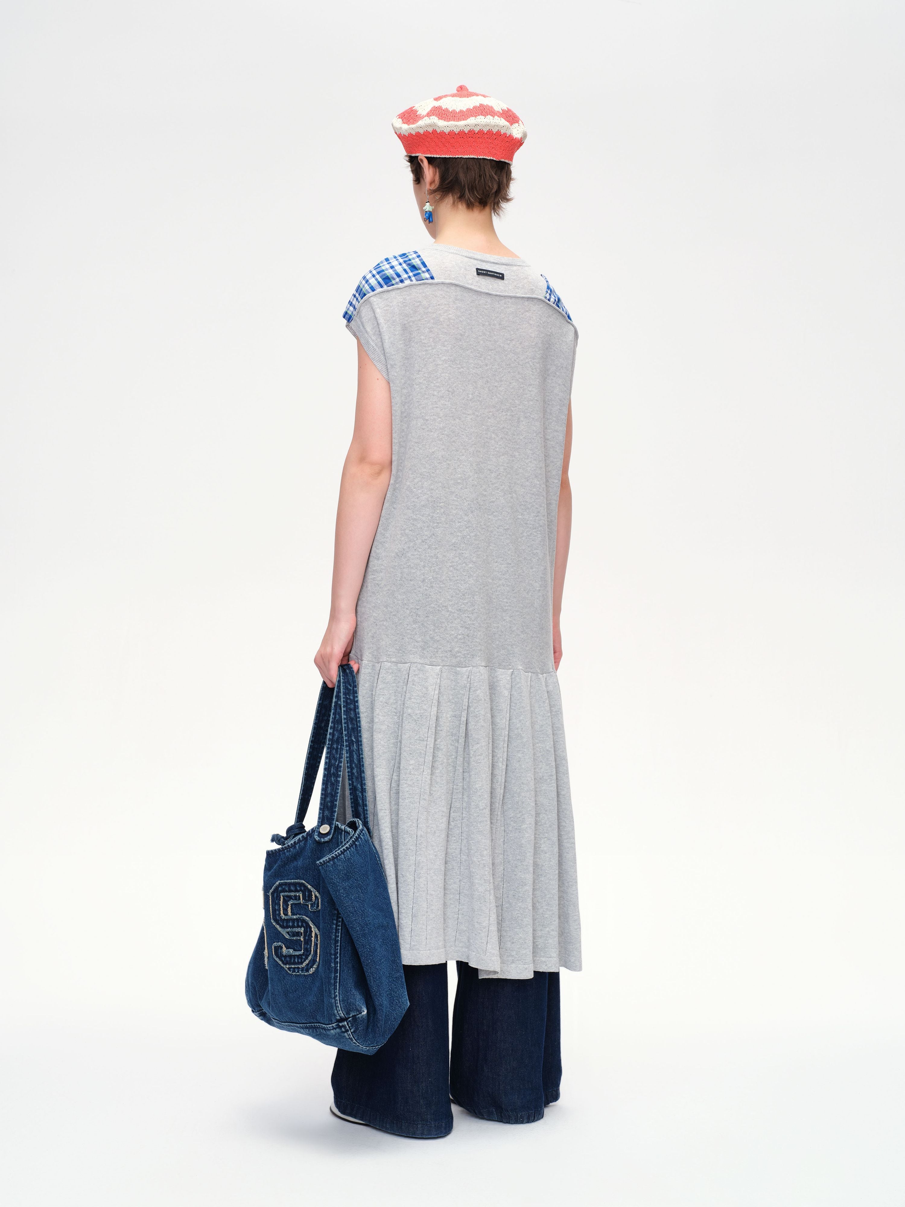 shawl-collar-sleeveless-knit-dress-1-image_back.jpg