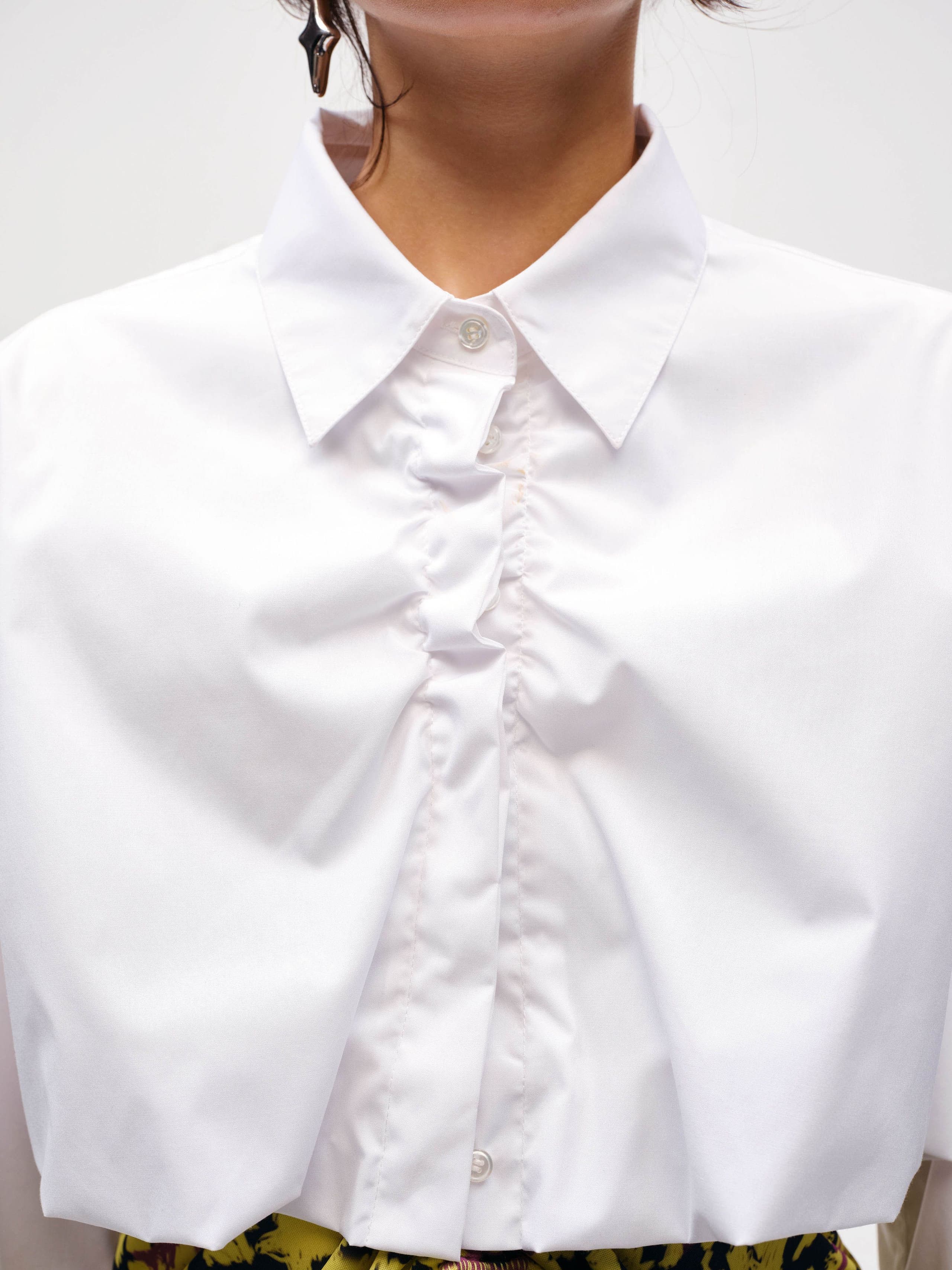 Ruffle Hem Cropped Shirt | Short Sentence