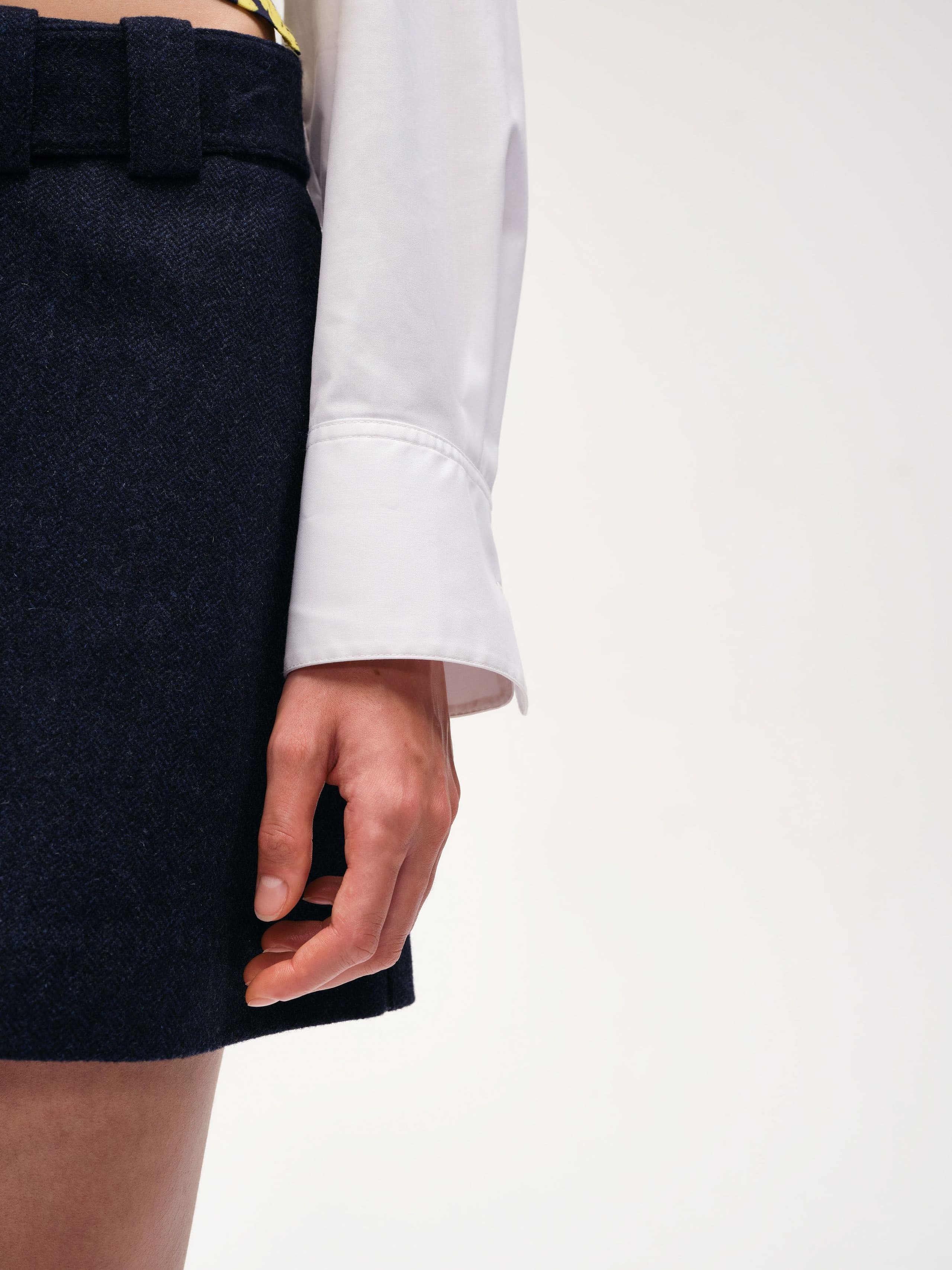 Ruffle Hem Cropped Shirt | Short Sentence