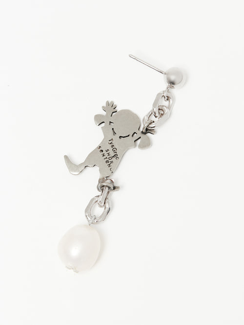 Buddy Silhouette Contrast Earrings