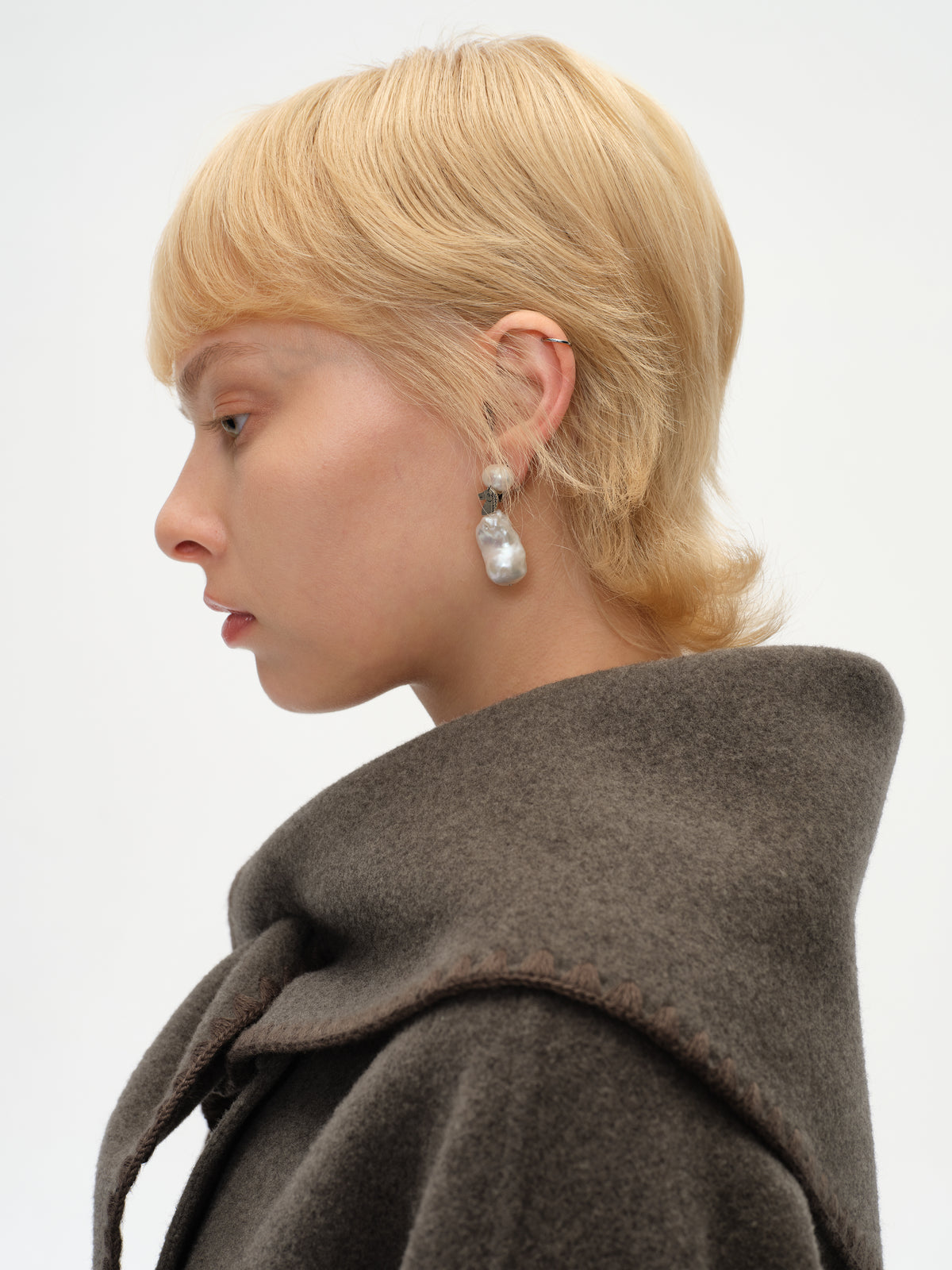 Shell Embroidery Scarf Collar Coat