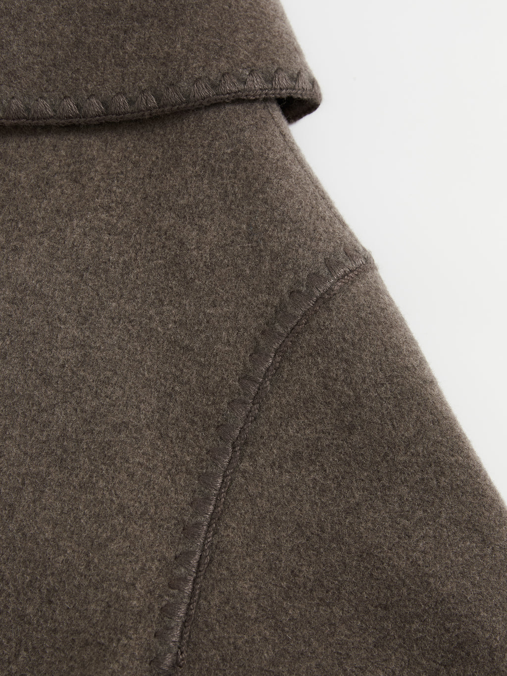 Shell Embroidery Scarf Collar Coat