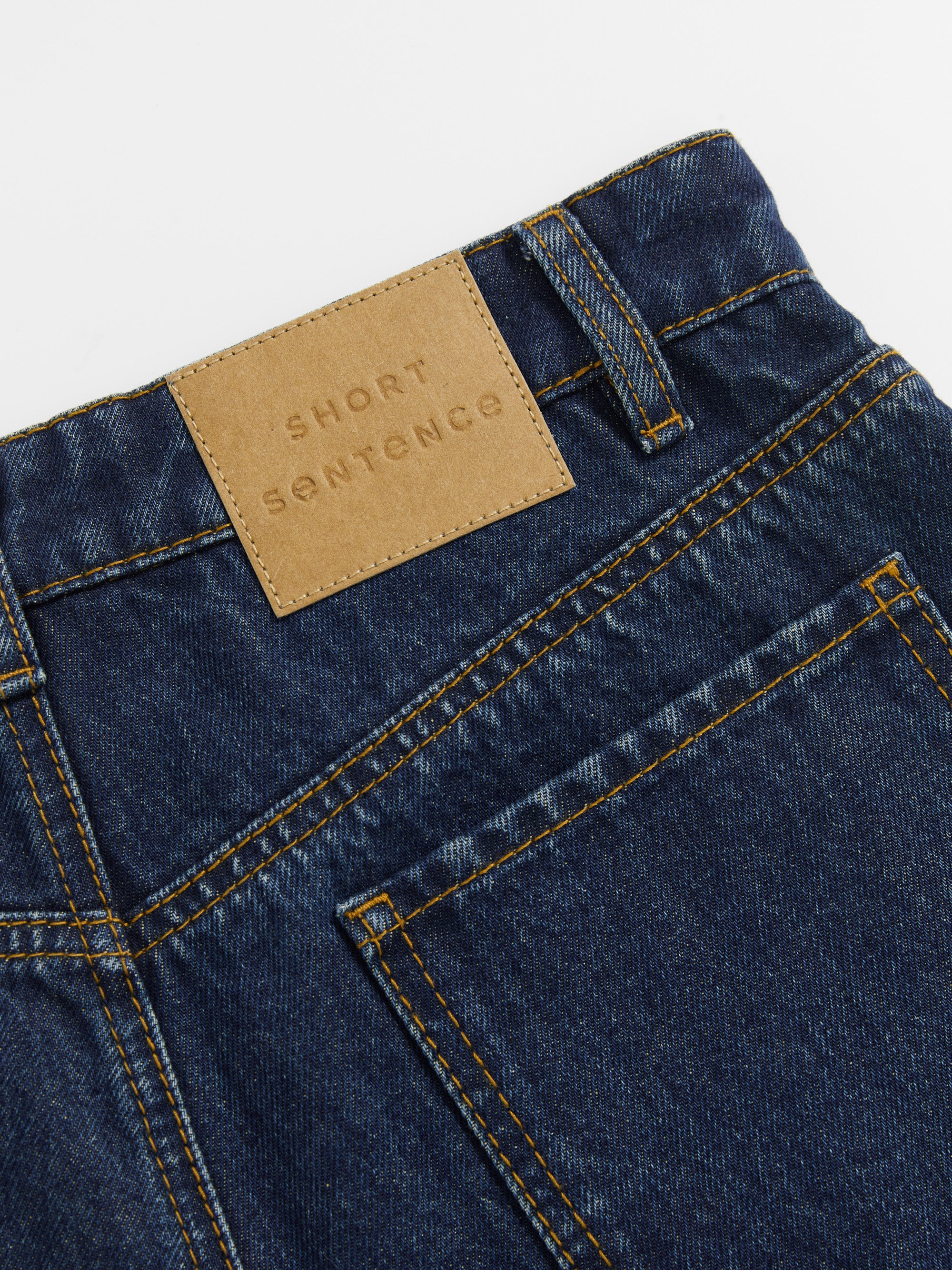 Flipped Pocket Mid-Waist Loose Jeans