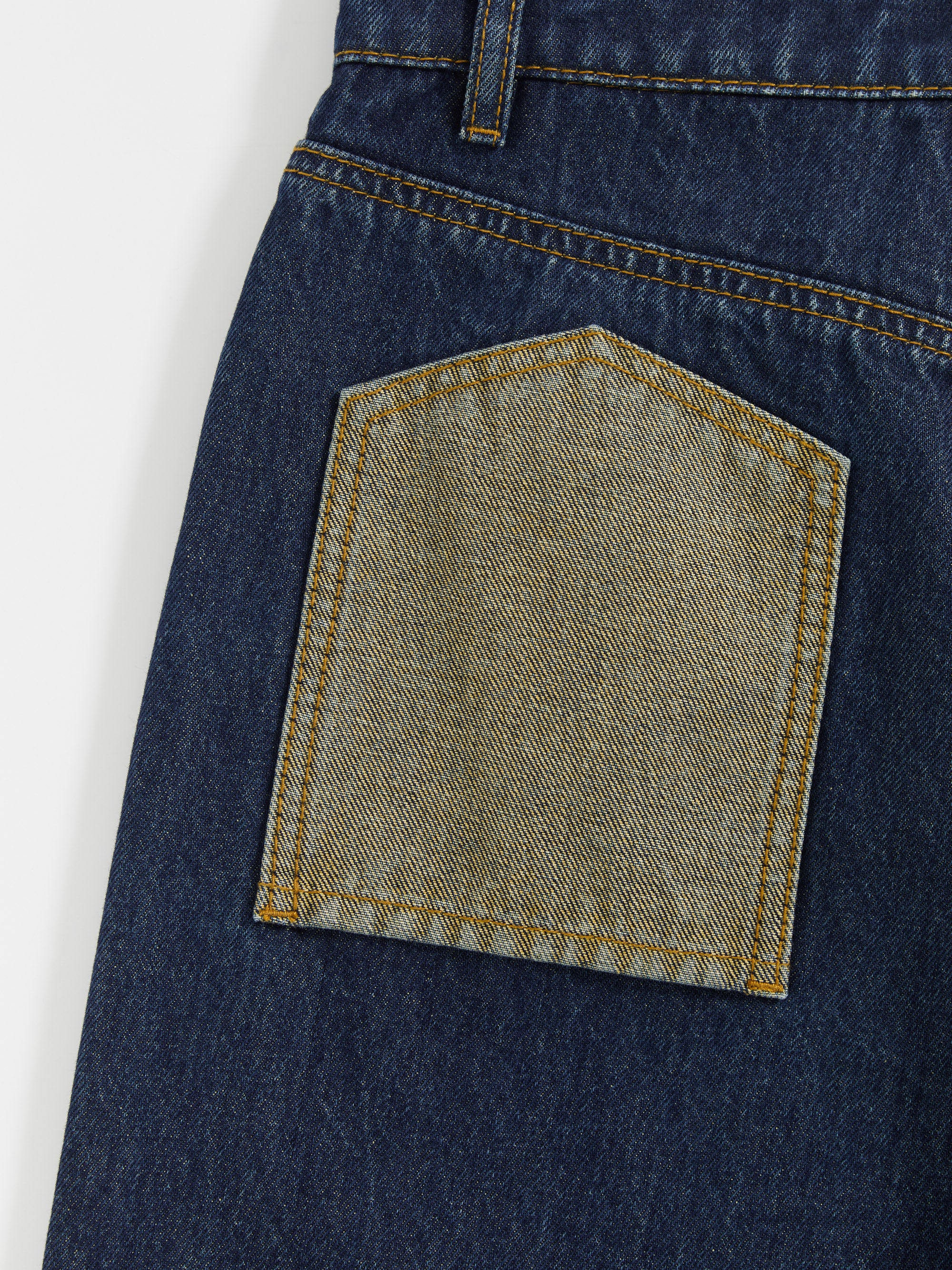 Flipped Pocket Mid-Waist Loose Jeans