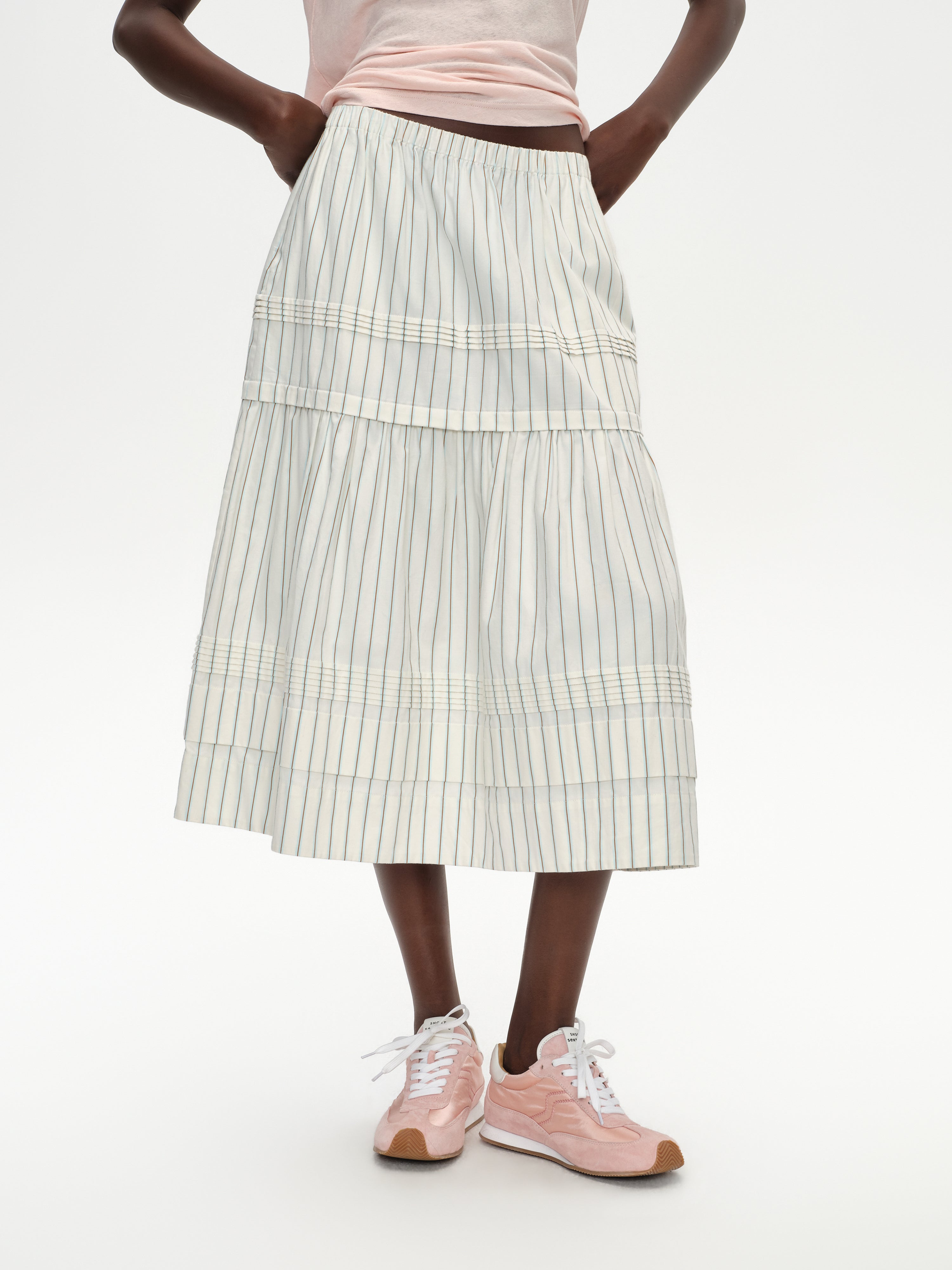 Pleated striped skirt