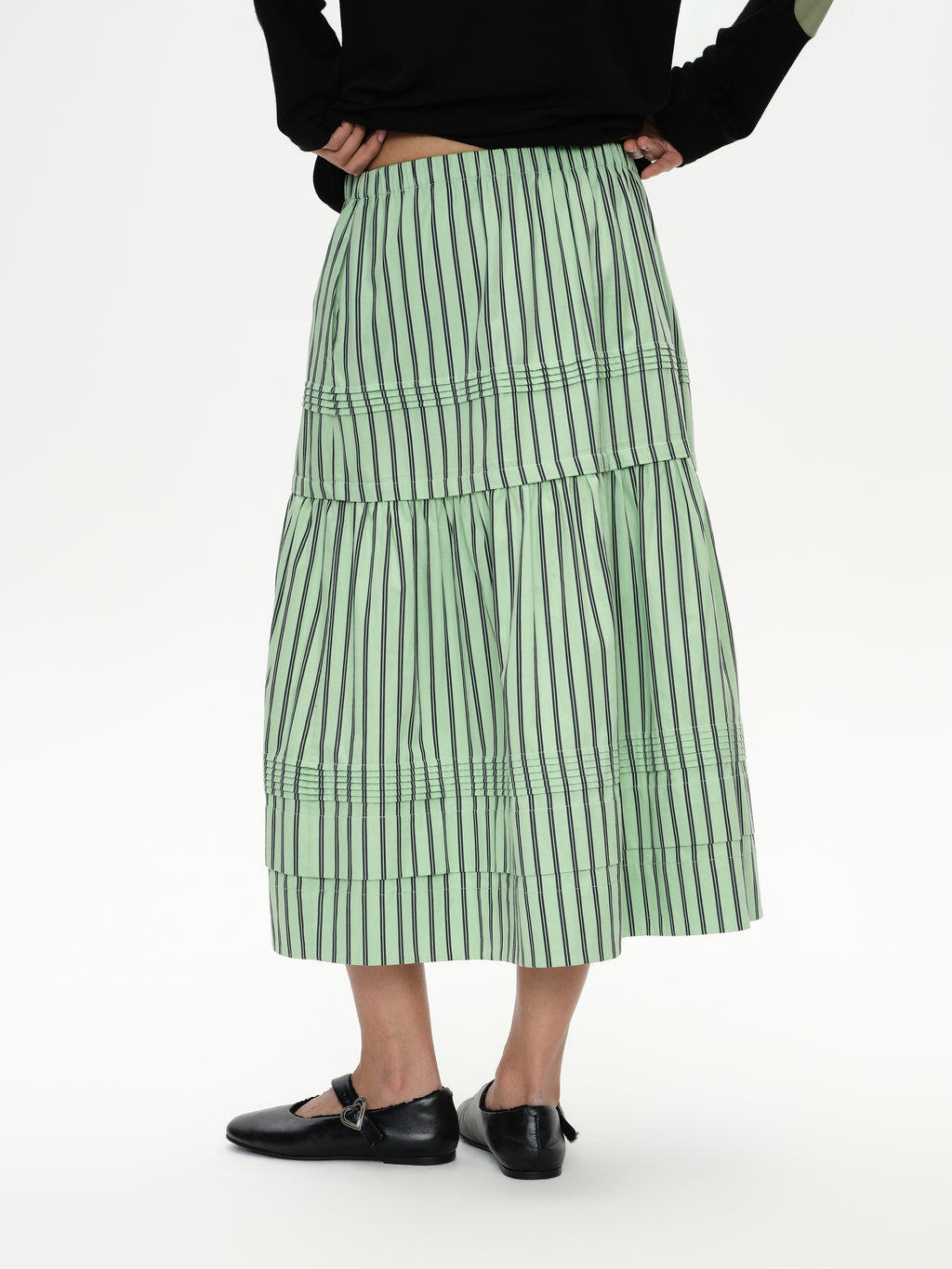 Pleated striped skirt