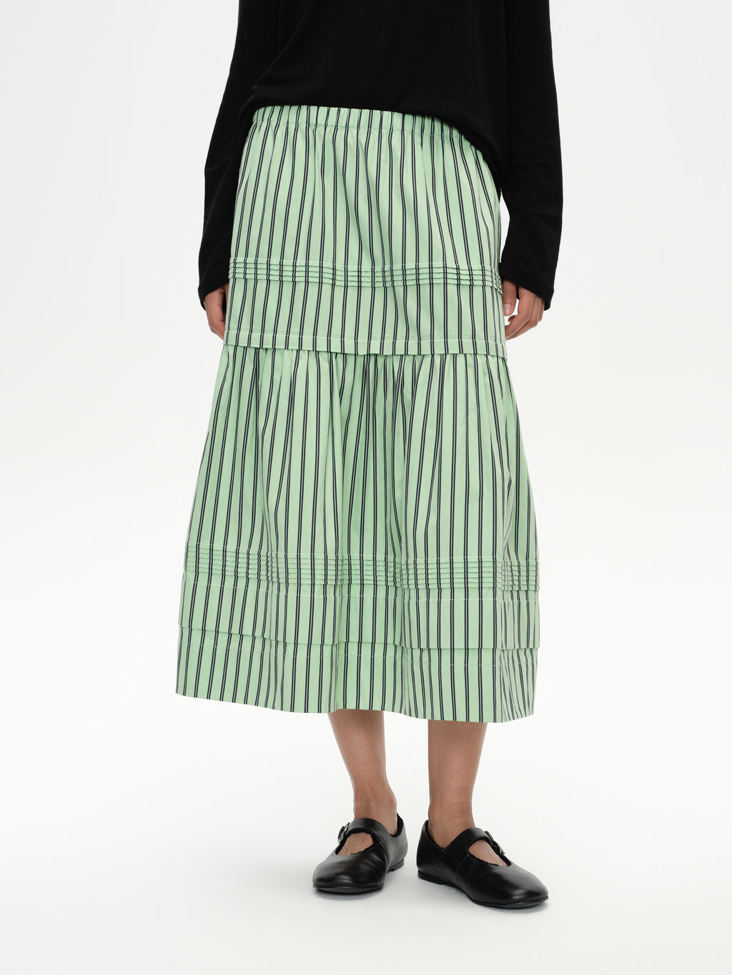 Pleated striped skirt