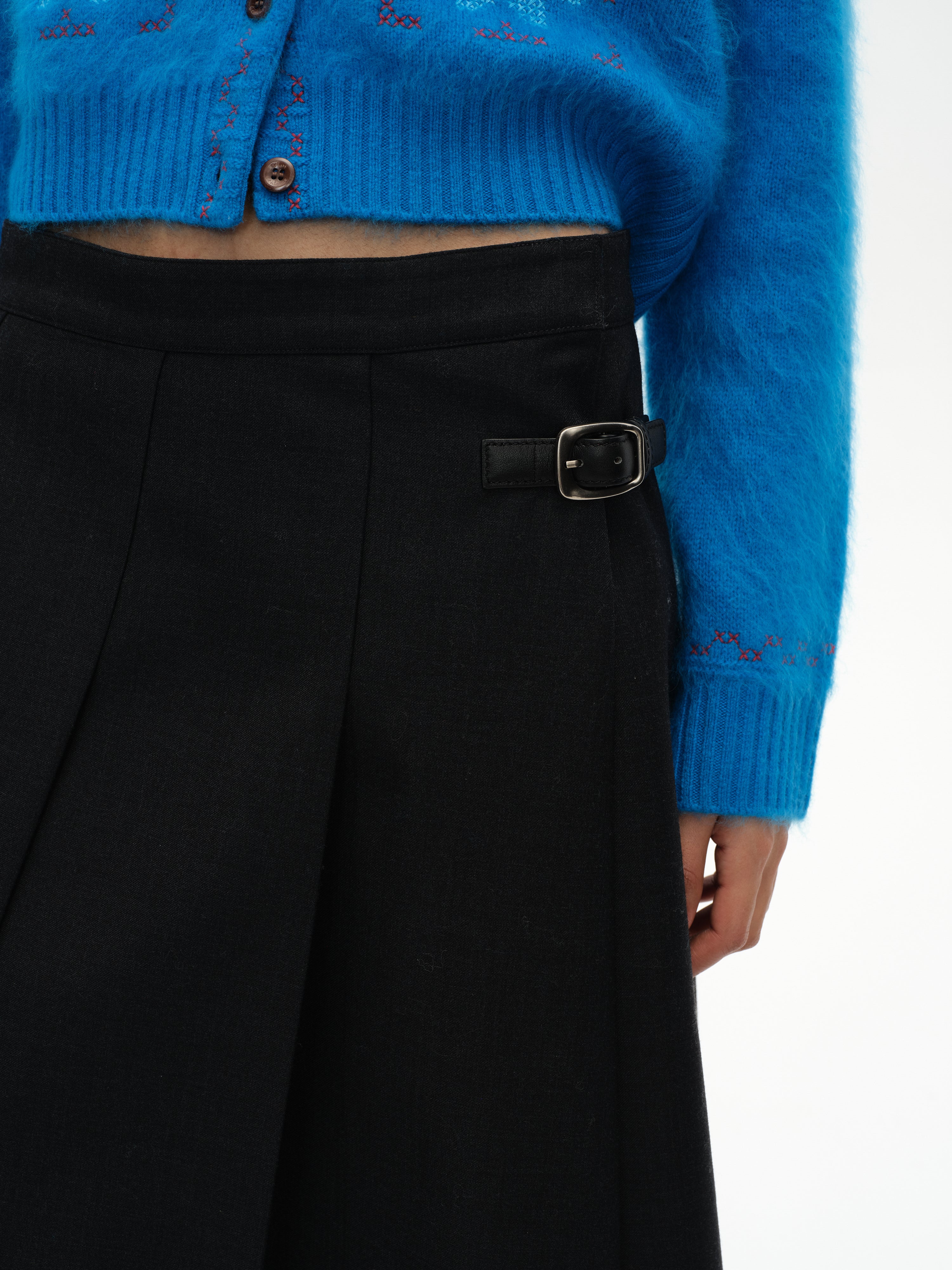 Slanting Pleated Midi Skirt