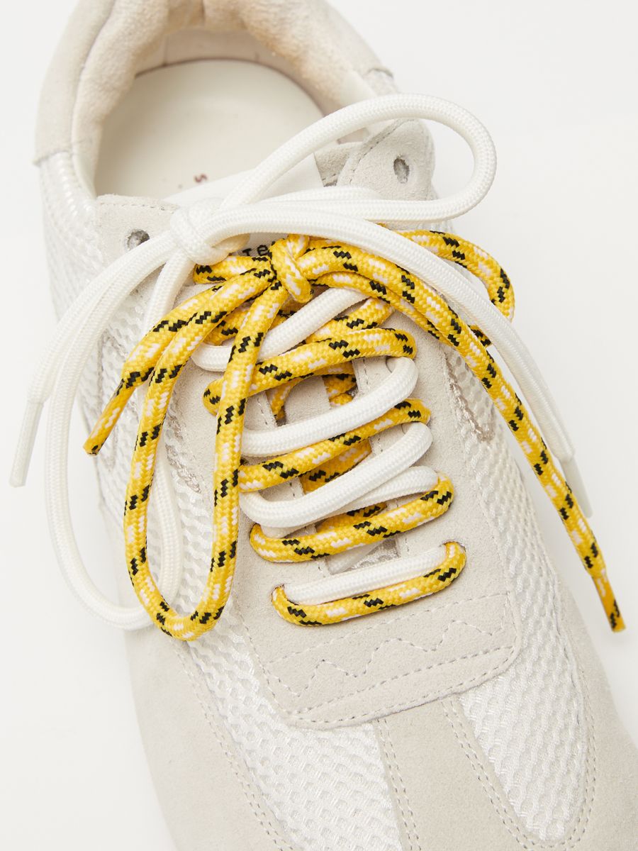 "Billie" Trainer - 2