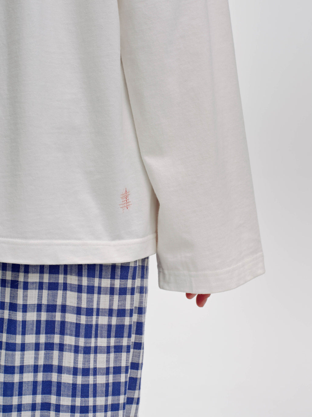 Appliqué Loose Long Sleeve T-Shirt - 10
