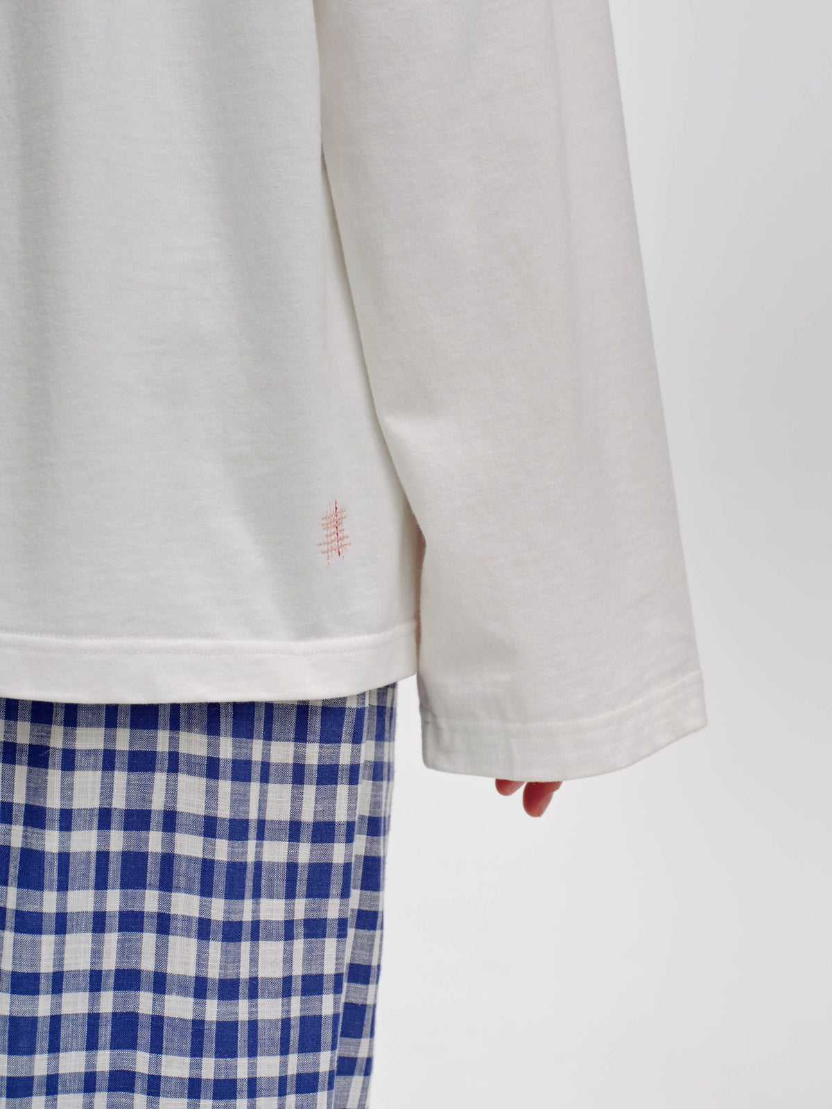 Appliqué Loose Long Sleeve T-Shirt - 10