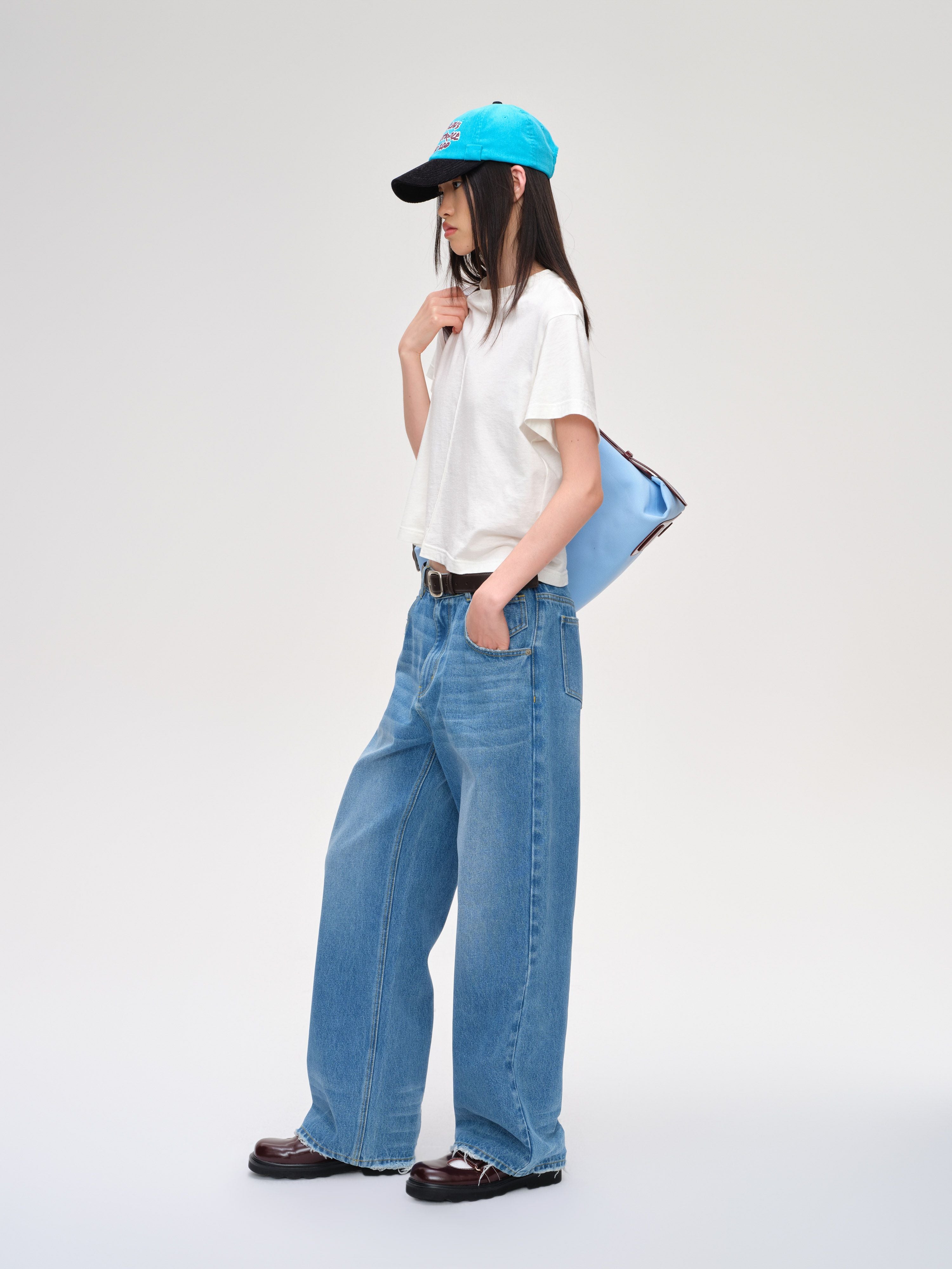 6-pocket-mid-rise-straight-jeans-image_back.jpg