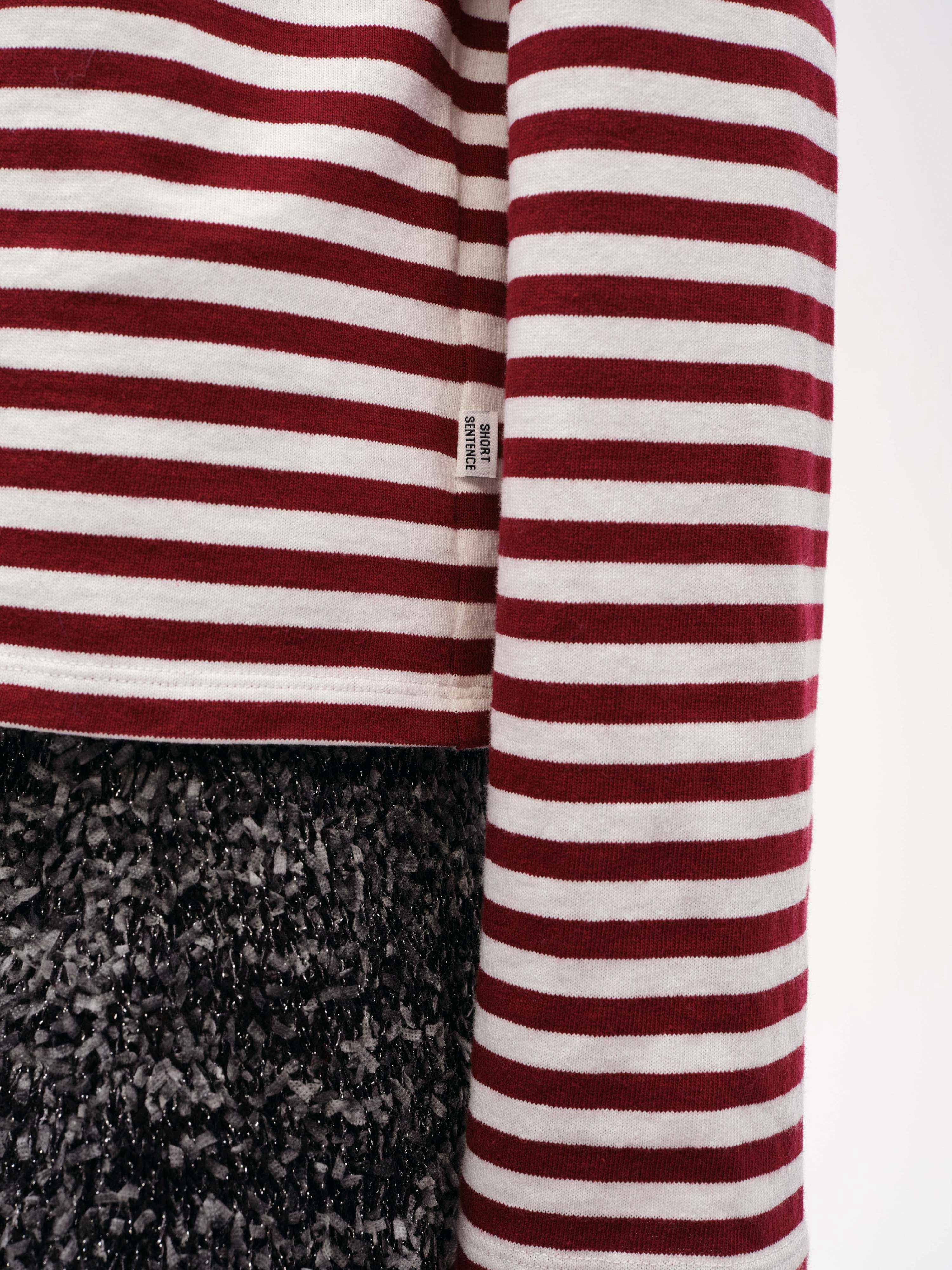 Color Block Striped Shell Embroidered T-shirt - 4