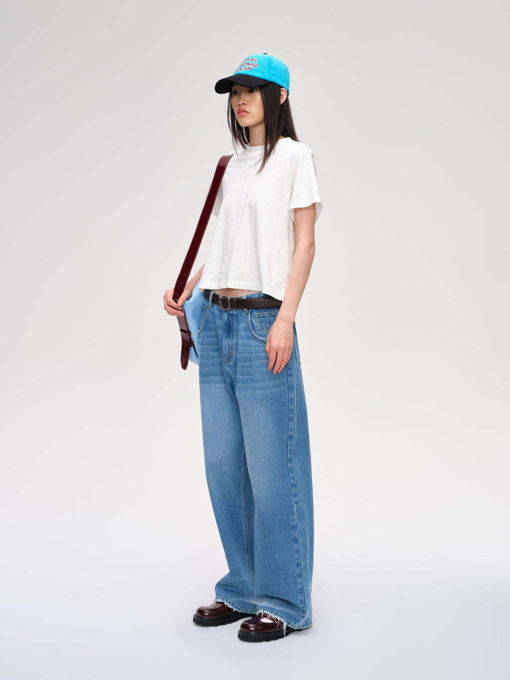 6-Pocket Mid-Rise Straight Jeans - 3