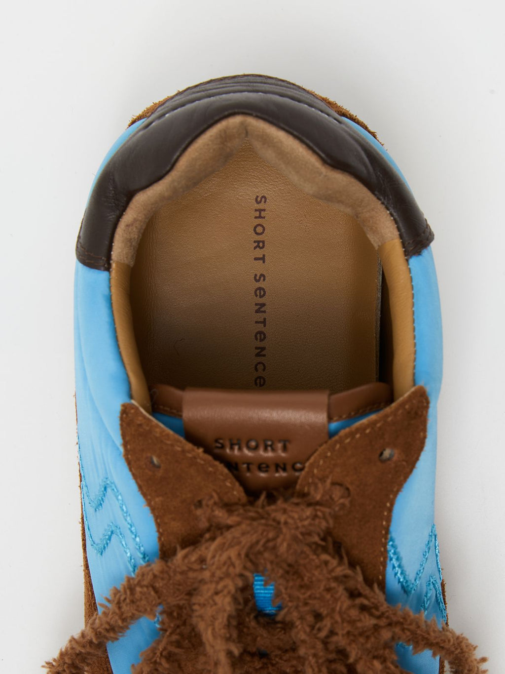 "Billie" Trainer - 6