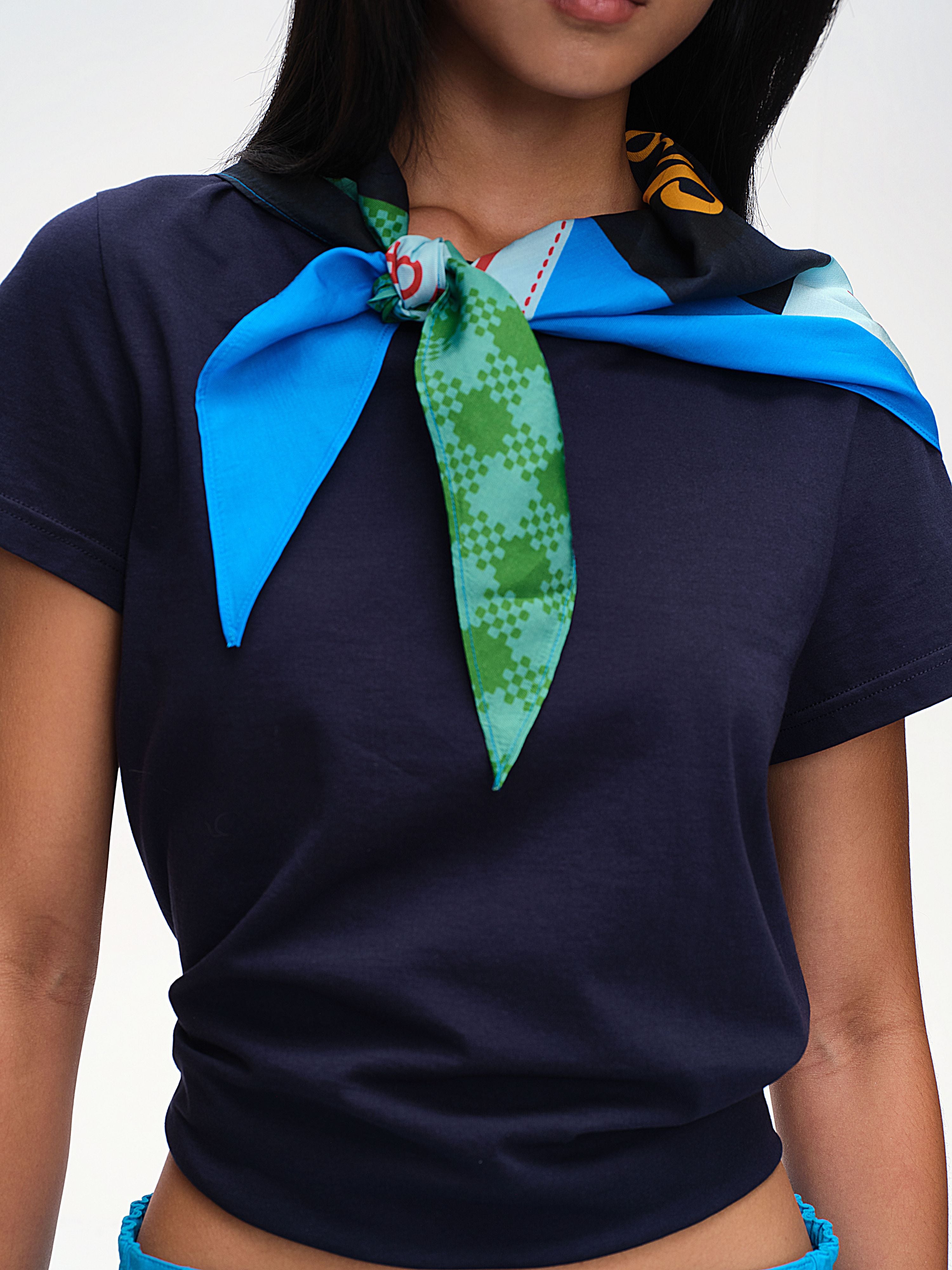 Printed Scarf Collar Fitted T-shirt - 1