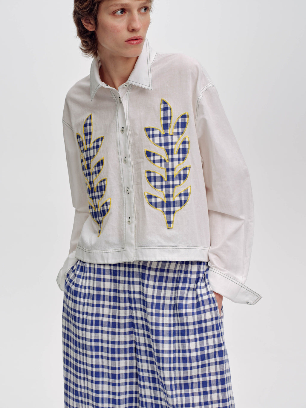 Appliqué Cropped Blouse - 1
