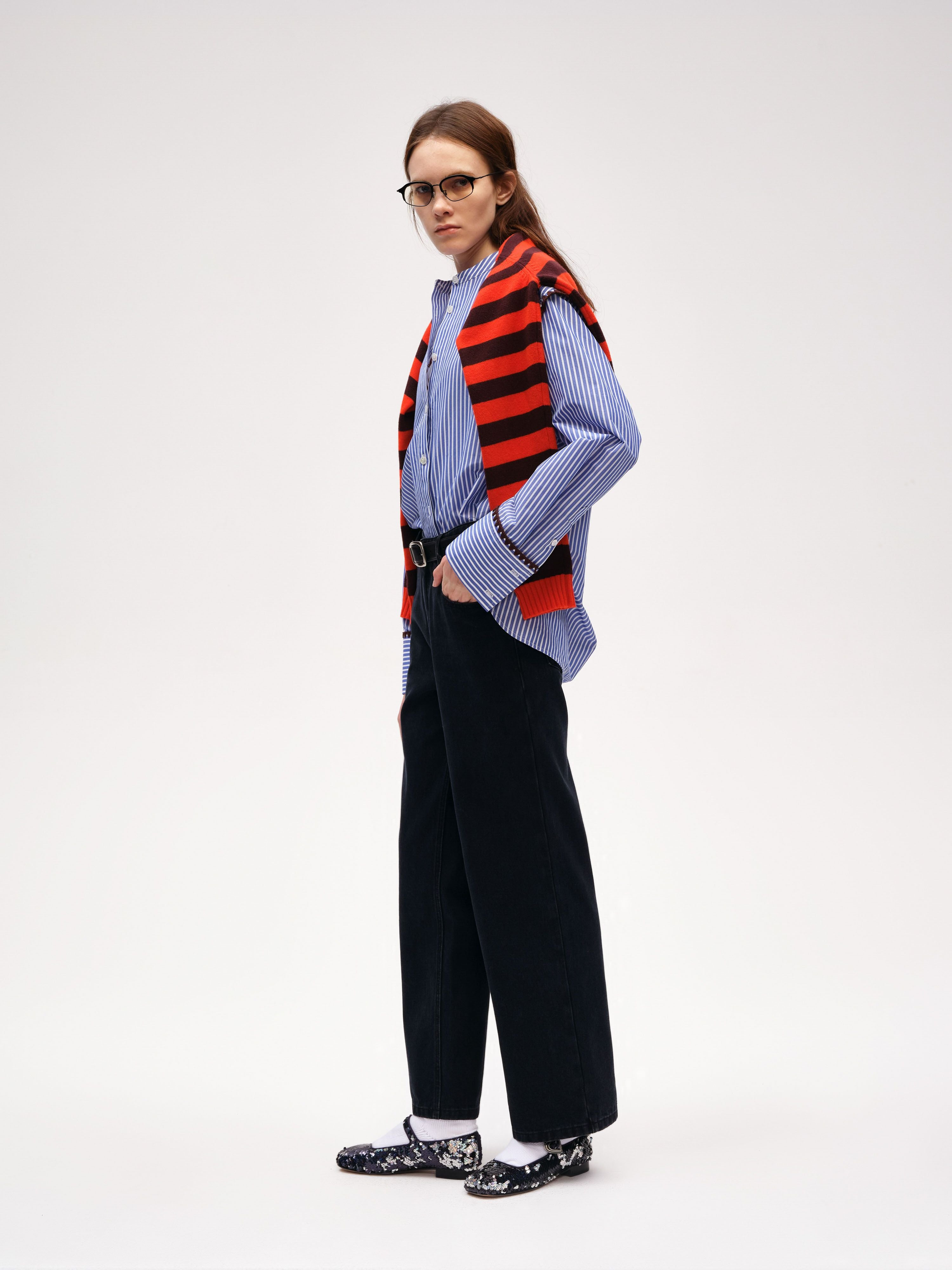 collarless-shell-embroidered-shirt-image_back.jpg