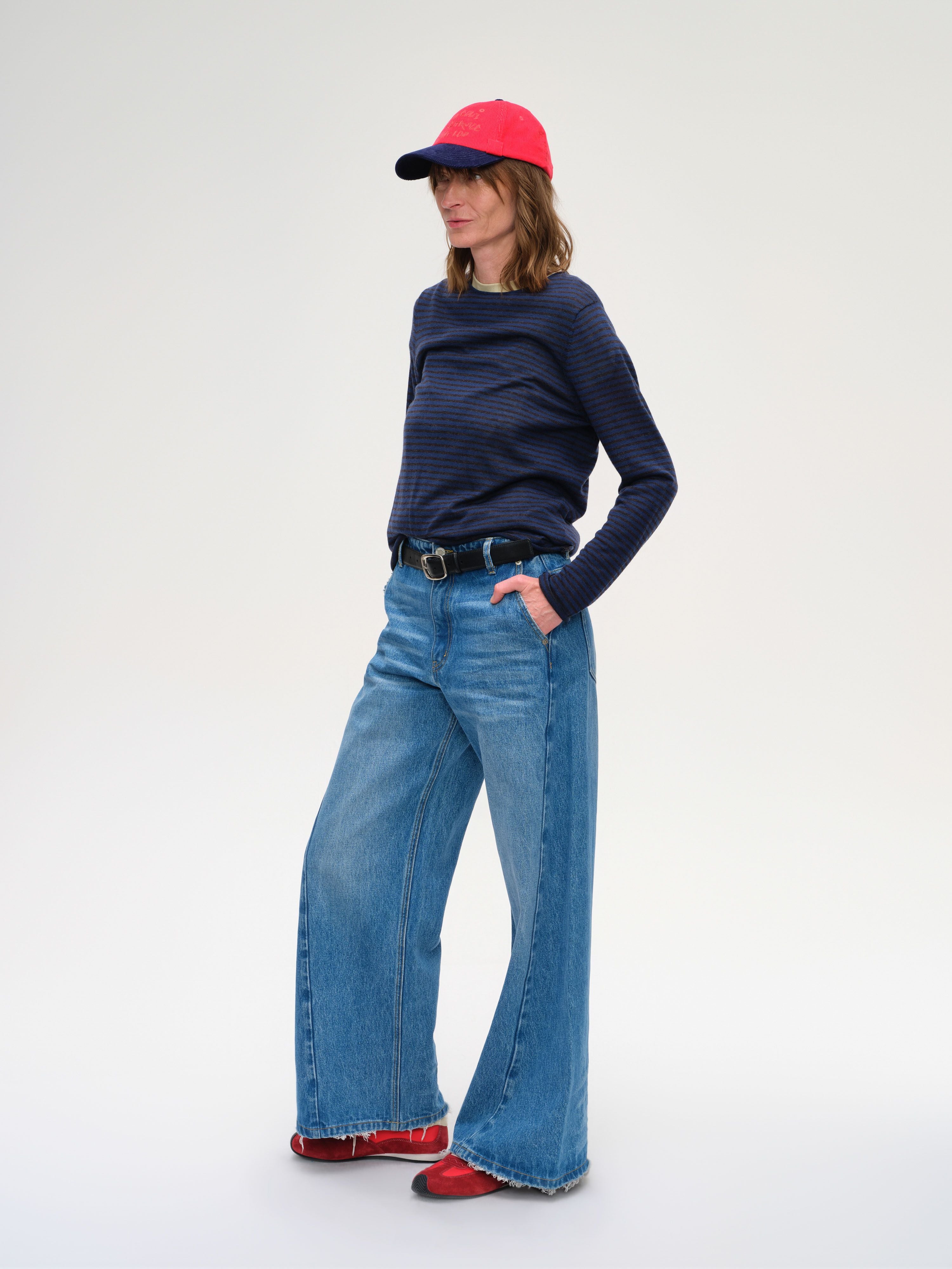 diagonal-seam-high-waist-wide-leg-jeans-image_back.jpg