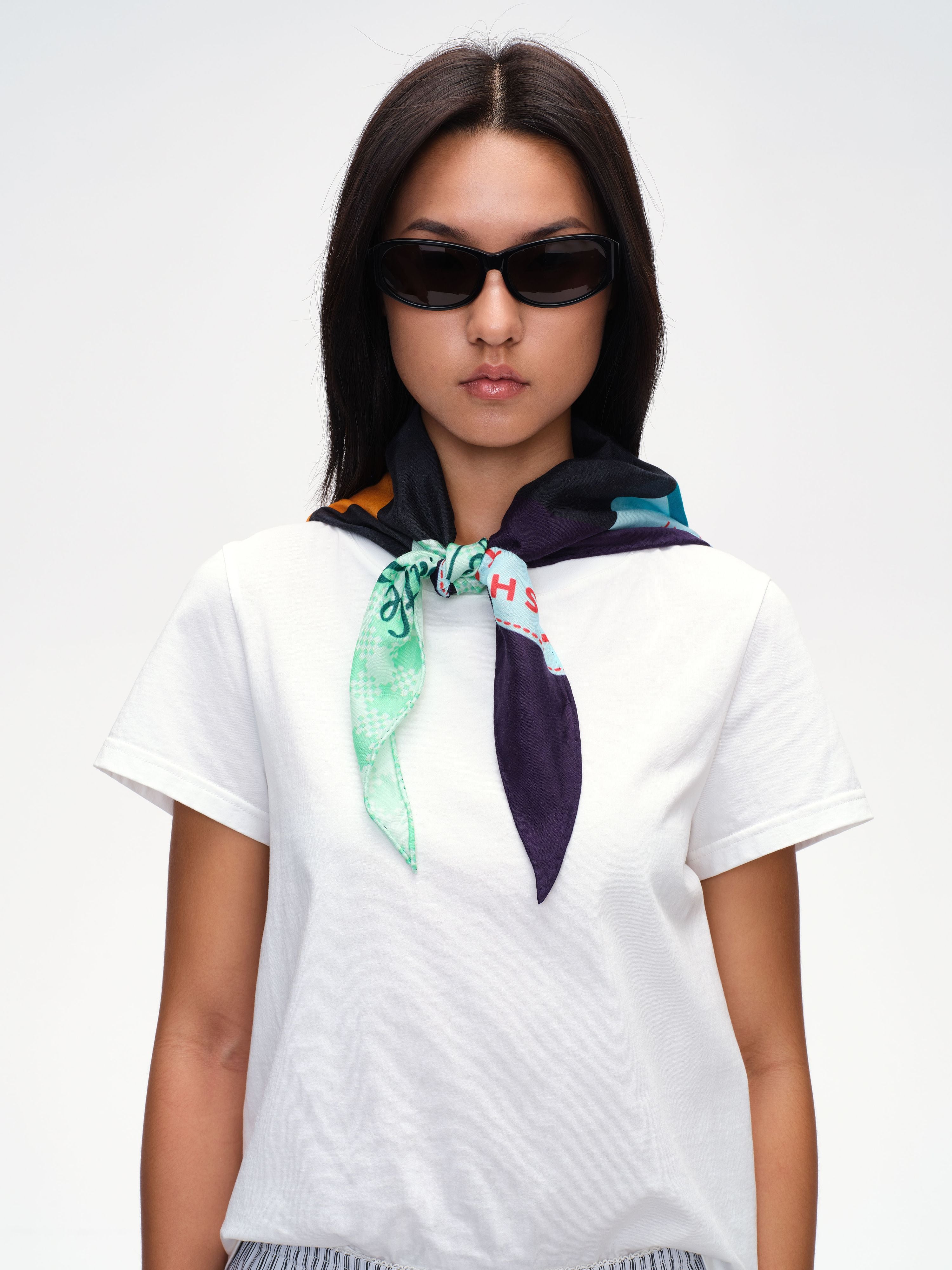 Printed Scarf Collar Fitted T-shirt - 1