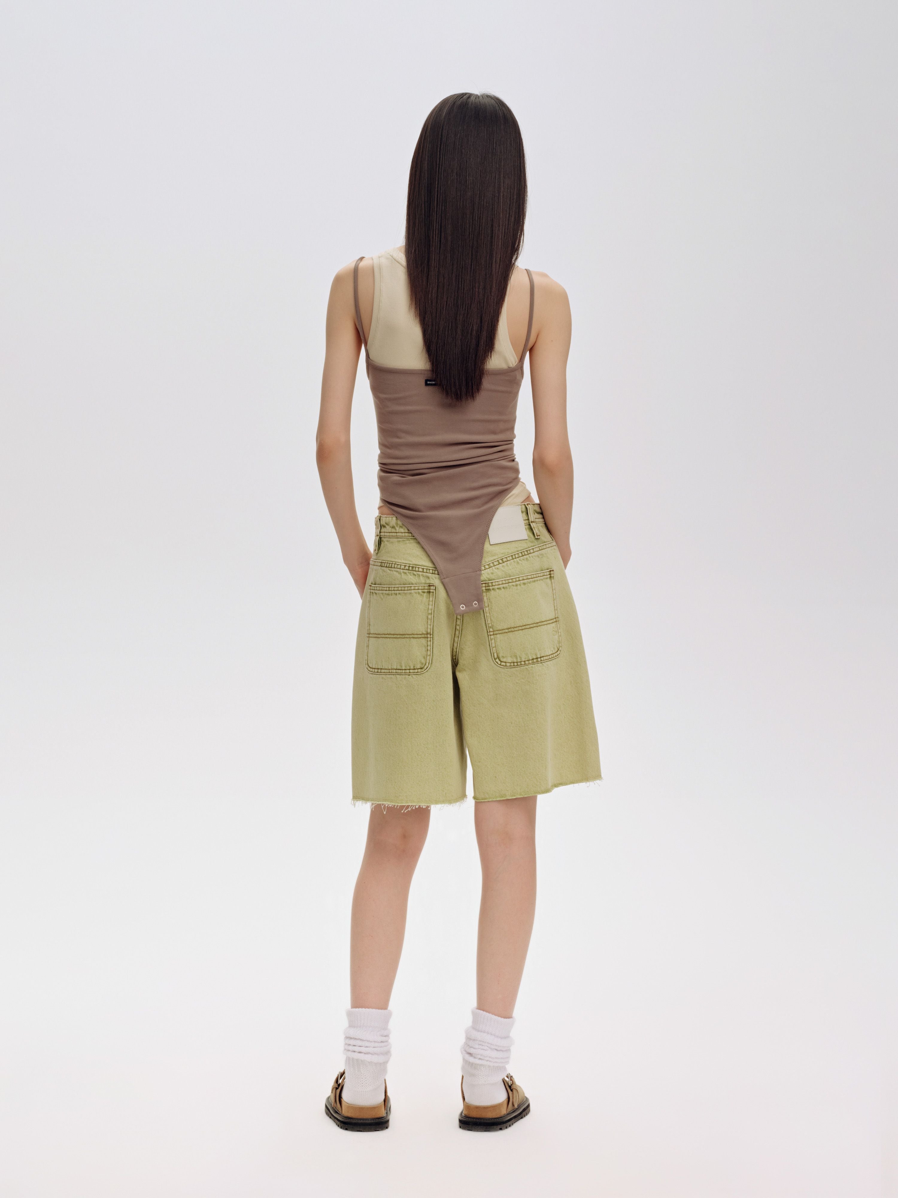 thin-belt-low-waist-denim-shorts-image_back.jpg